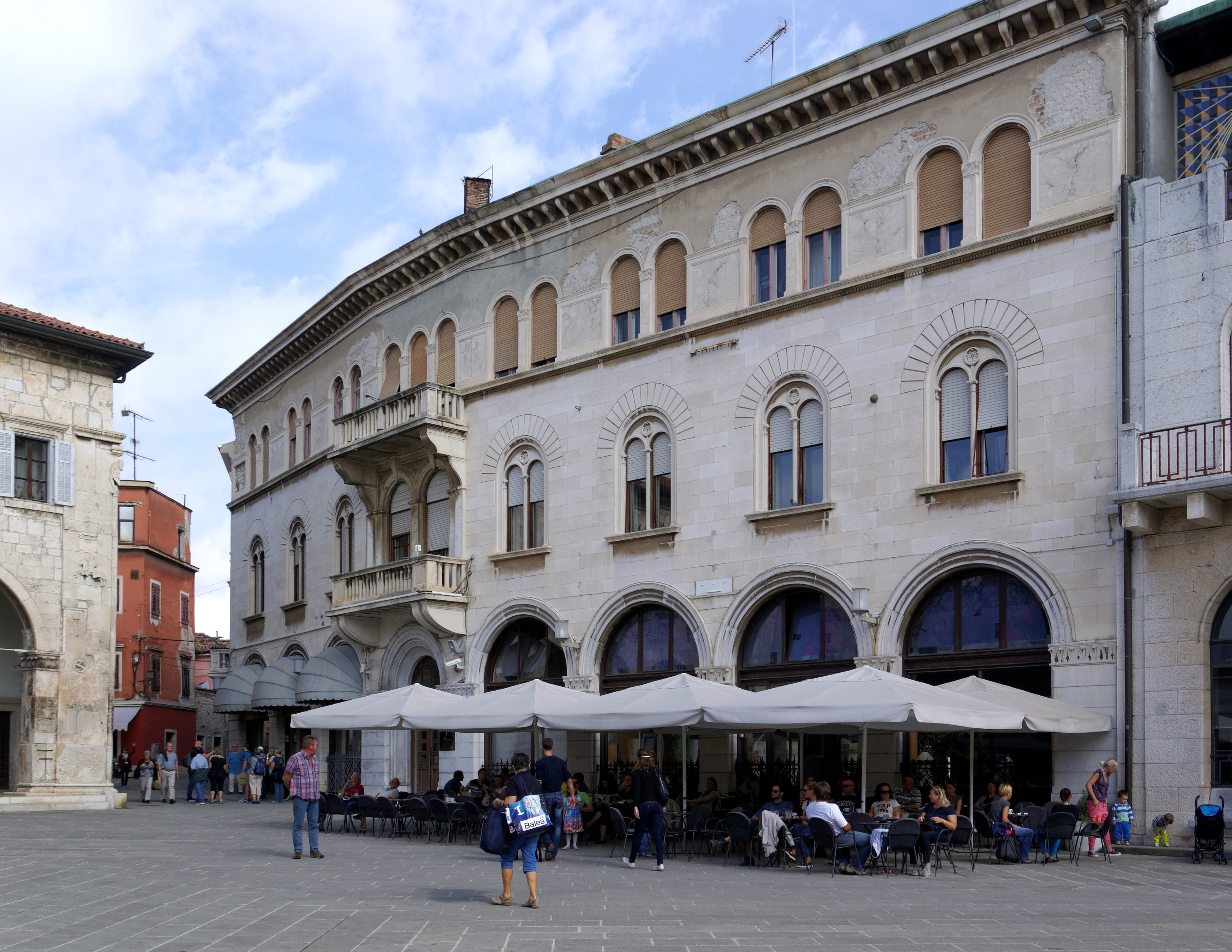 Croatia Pula 2014-10-11 12-01-24