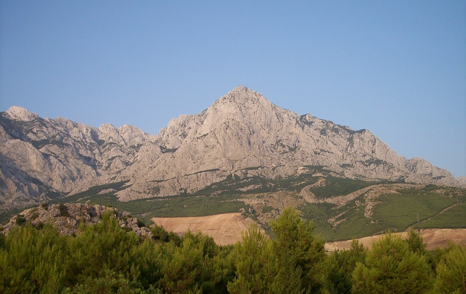 Baska Voda-mountain