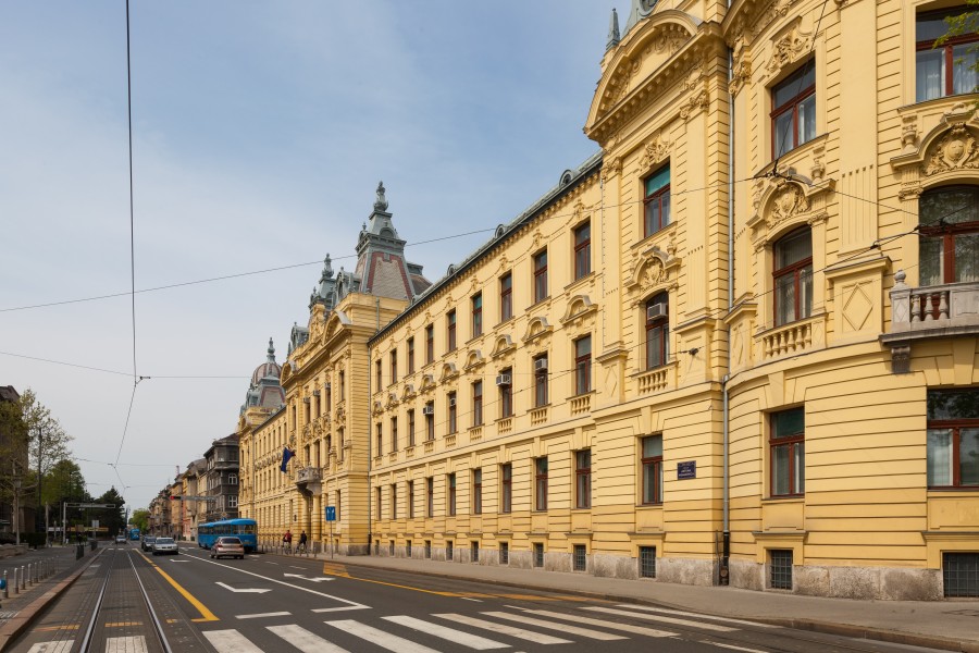 Calle Antun Mihanovic, Zagreb, Croacia, 2014-04-13, DD 01