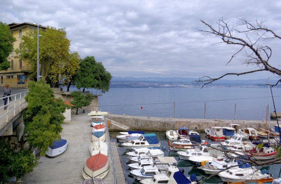 Croatia BW 2014-10-10 14-49-44