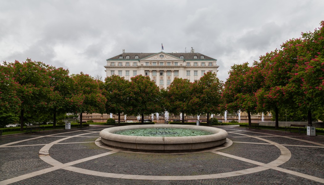 Hotel Esplanade, Zagreb, Croacia, 2014-04-20, DD 01