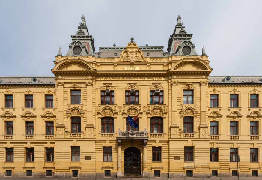 Sede de los Ferrocarriles Croatas, Zagreb, Croacia, 2014-04-13, DD 01