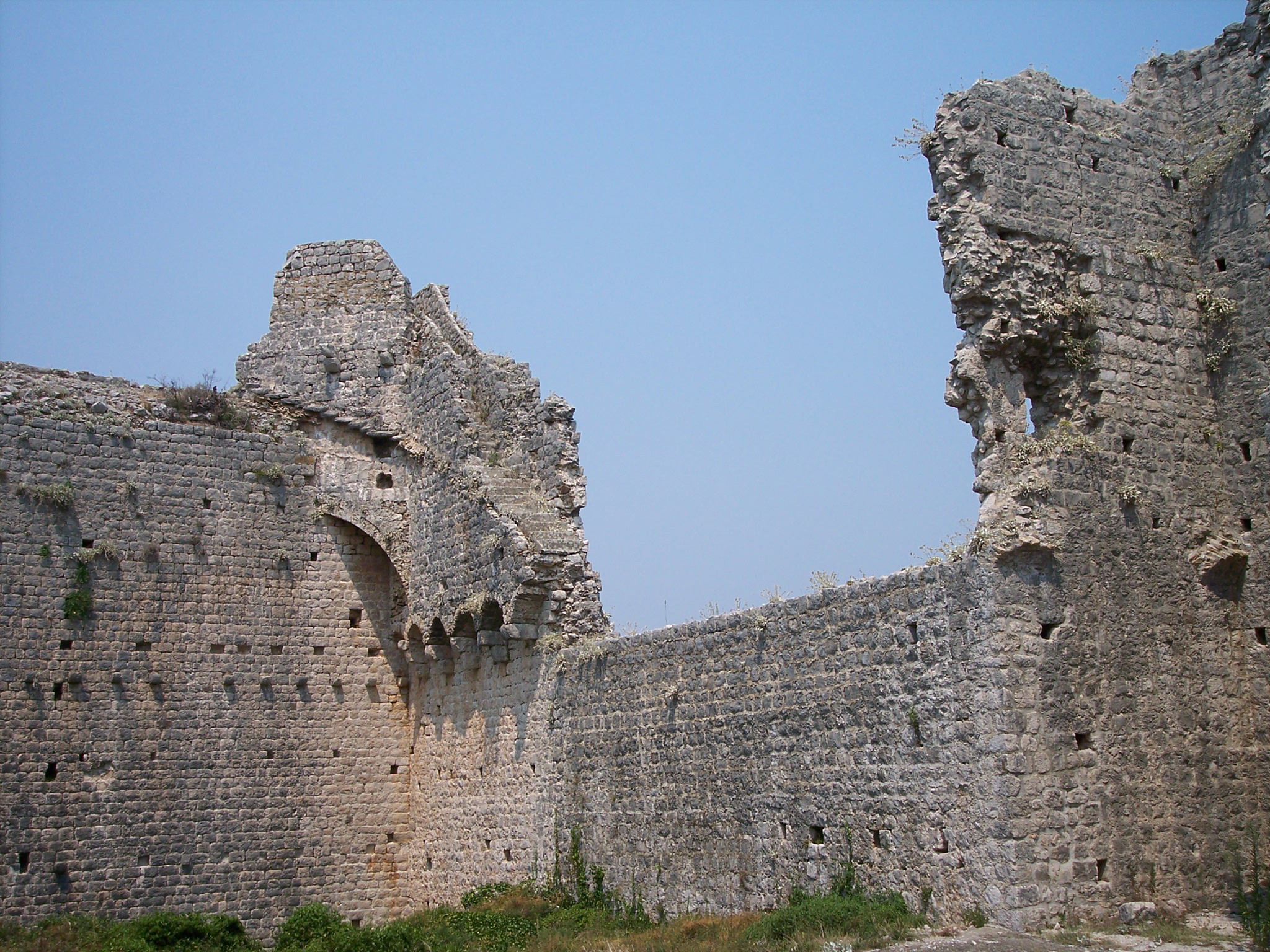 Ston-Fort-04