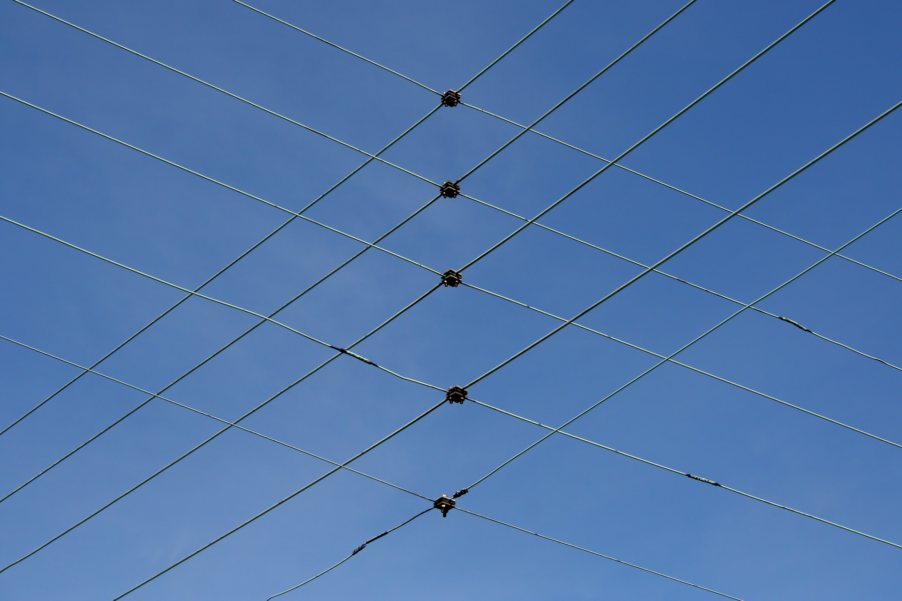 High voltage xing