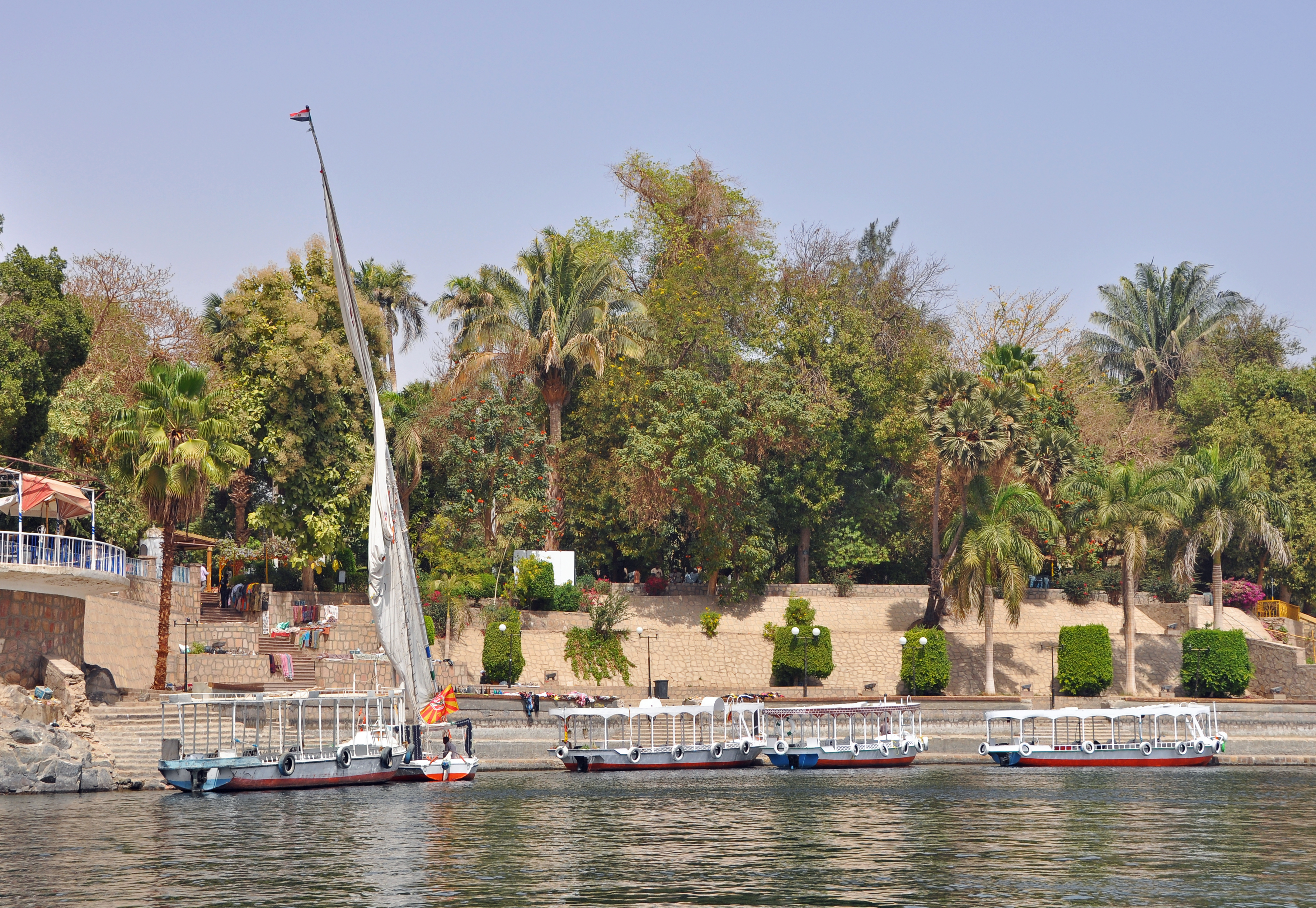 Aswan Kitchener Island R01