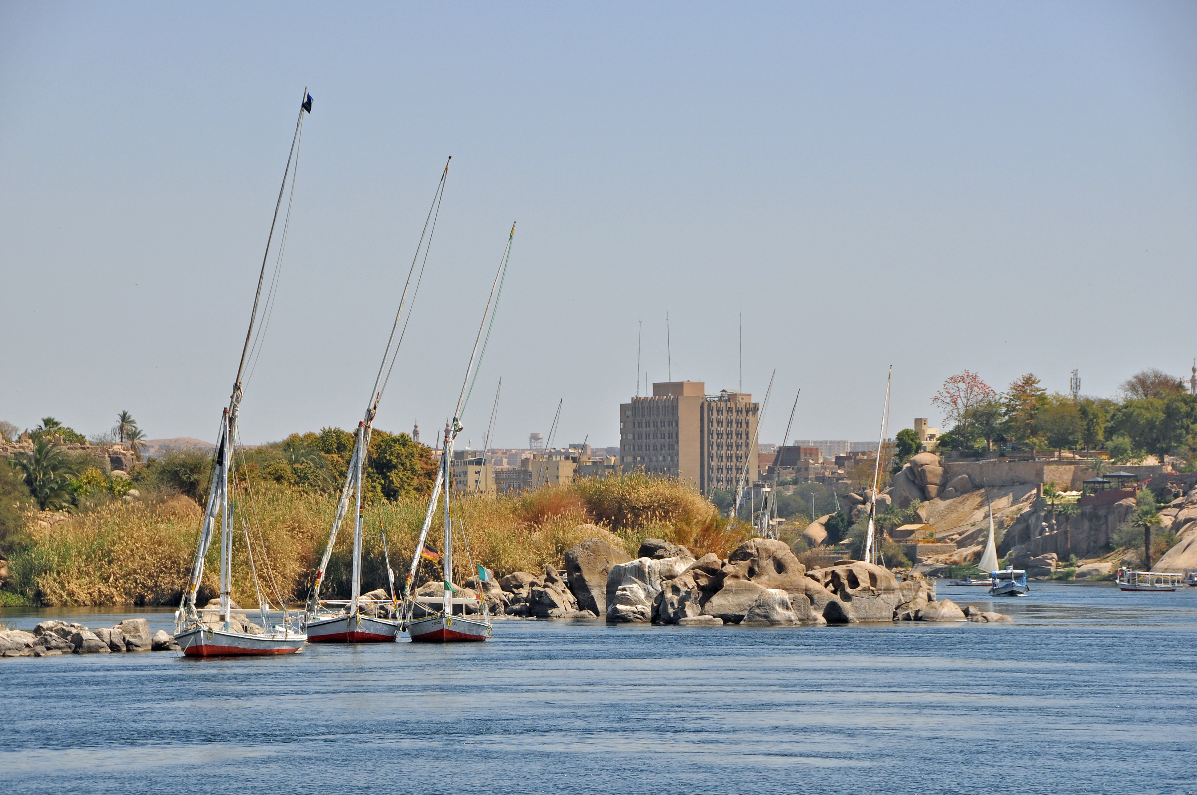 Aswan Nile R05