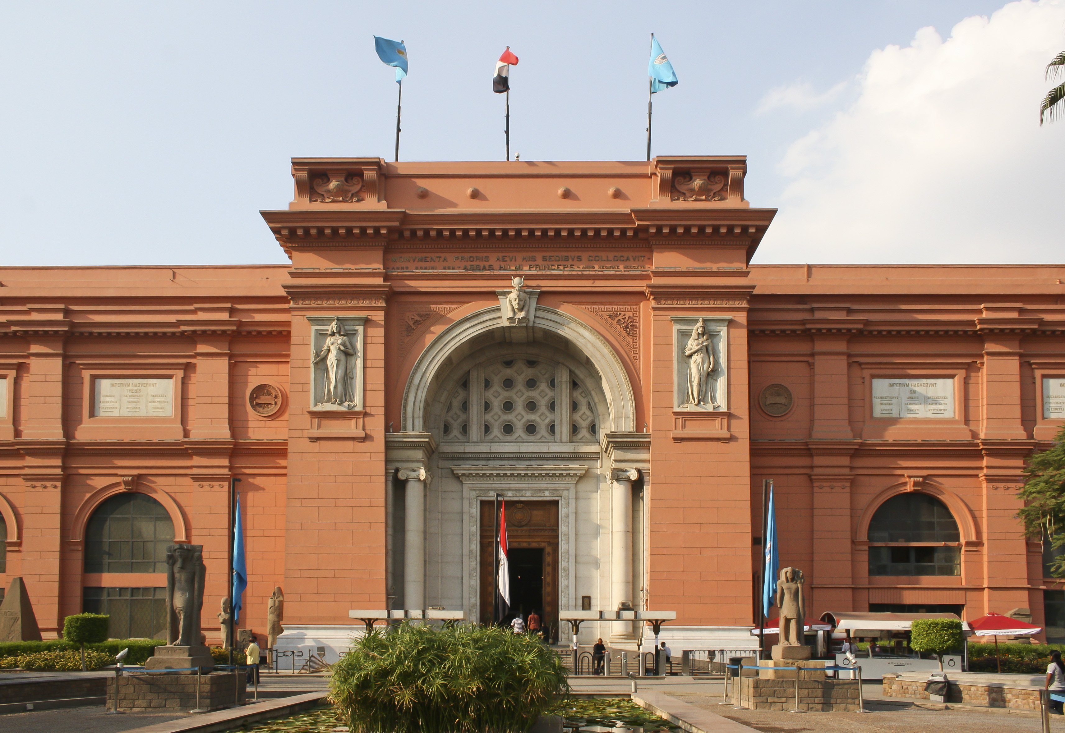 Facade of the Egyptian Museum, Tahrir Square, Cairo, Egypt1