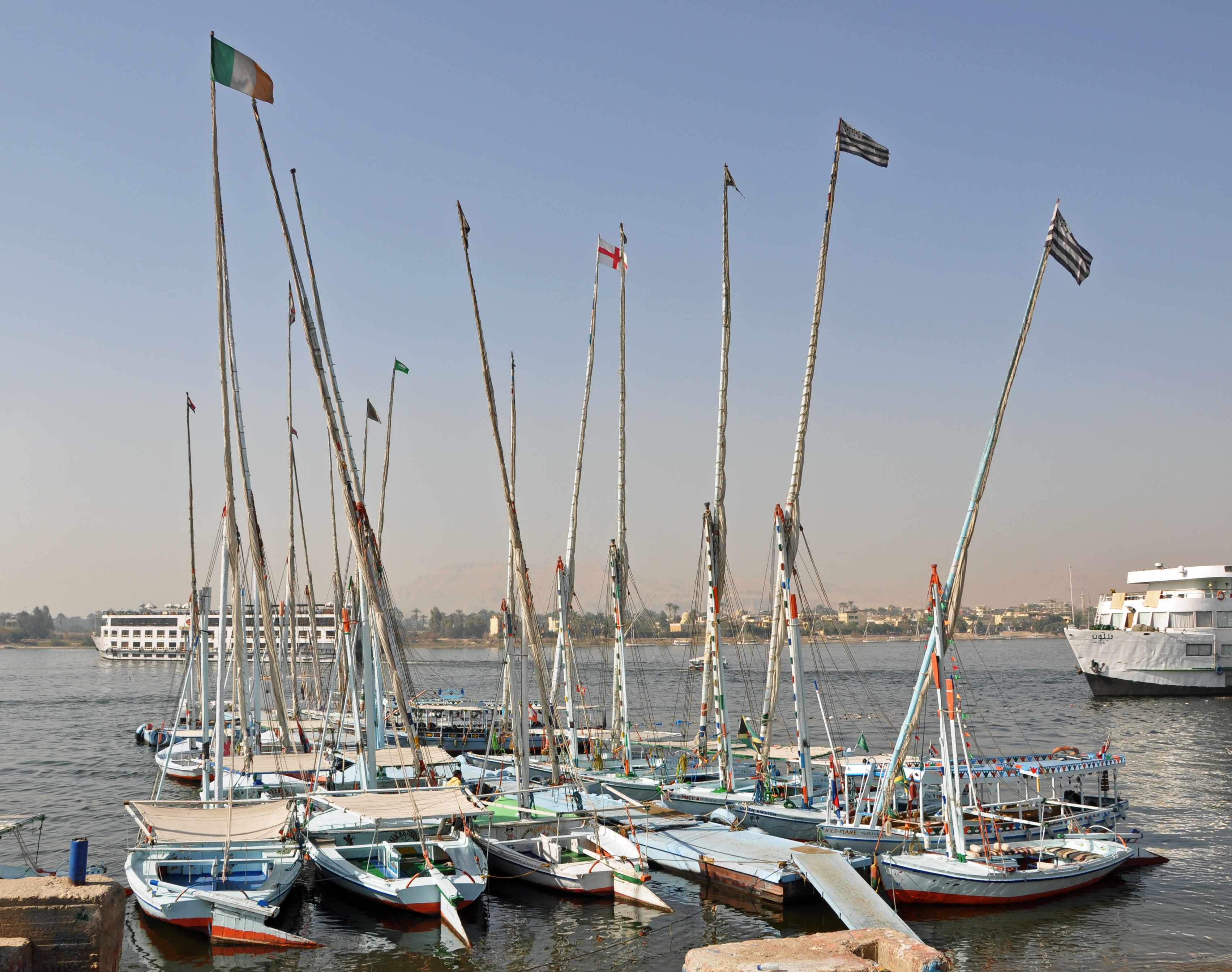 Felucca R01