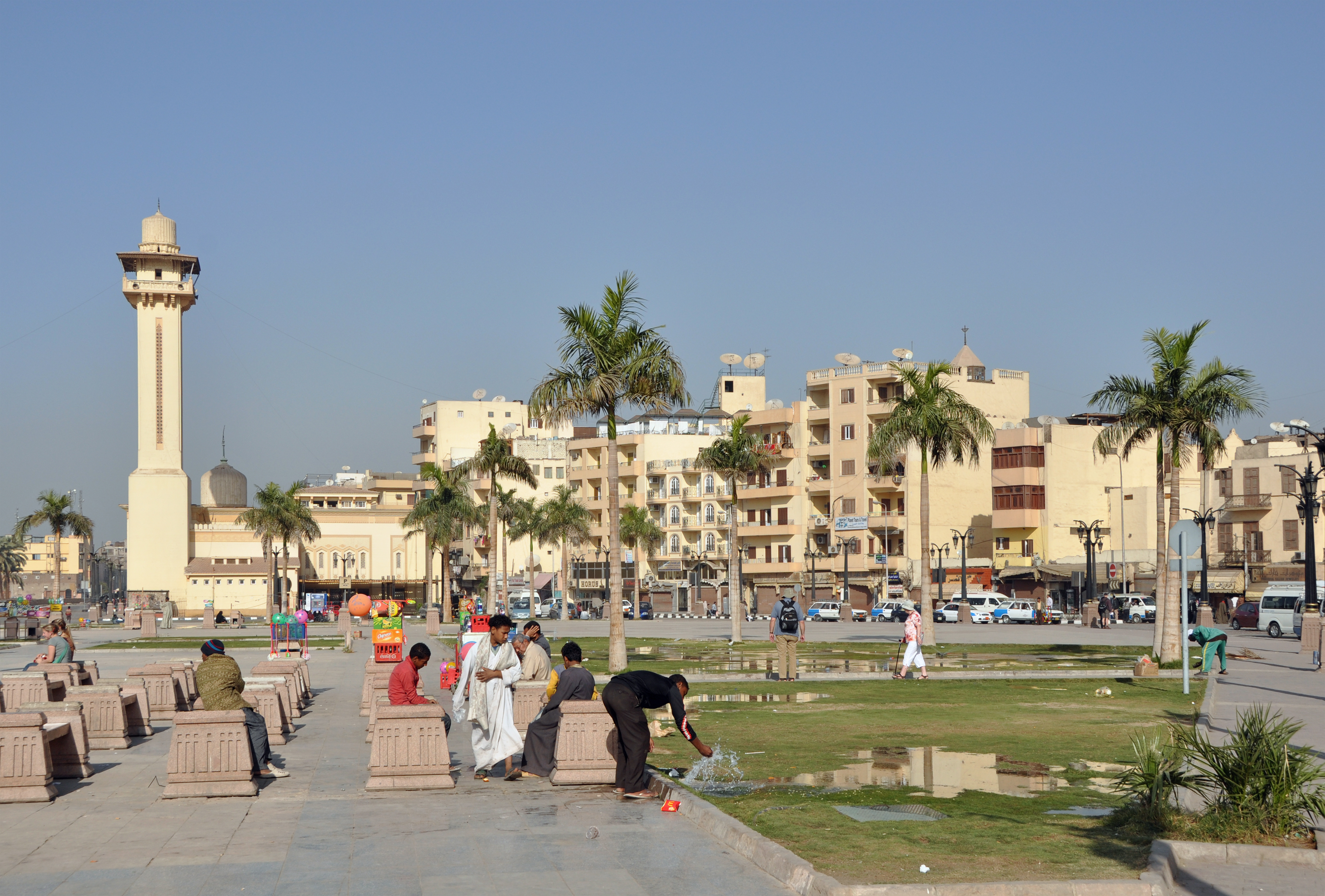 Luxor R05