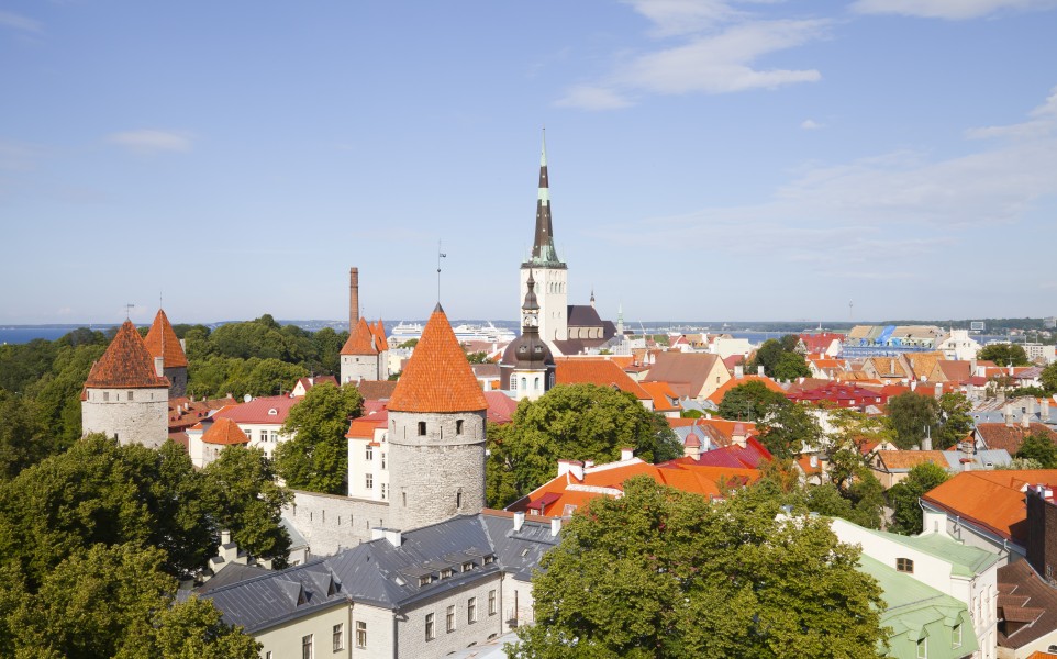 Vistas panorámicas desde Toompea, Tallinn, Estonia, 2012-08-05, DD 16