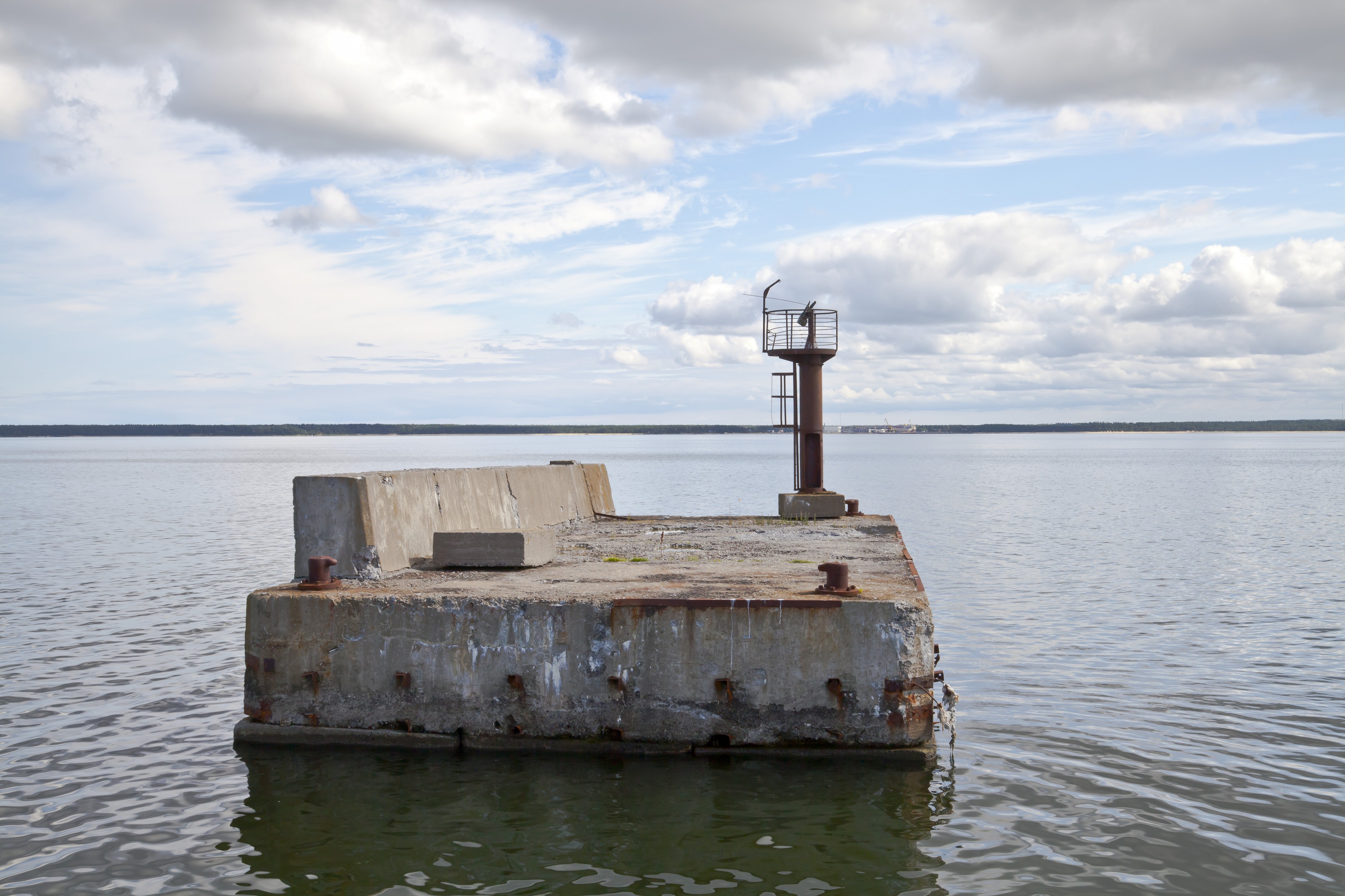 Base soviética de submarinos, Parque Nacional Lahemaa, Estonia, 2012-08-12, DD 15