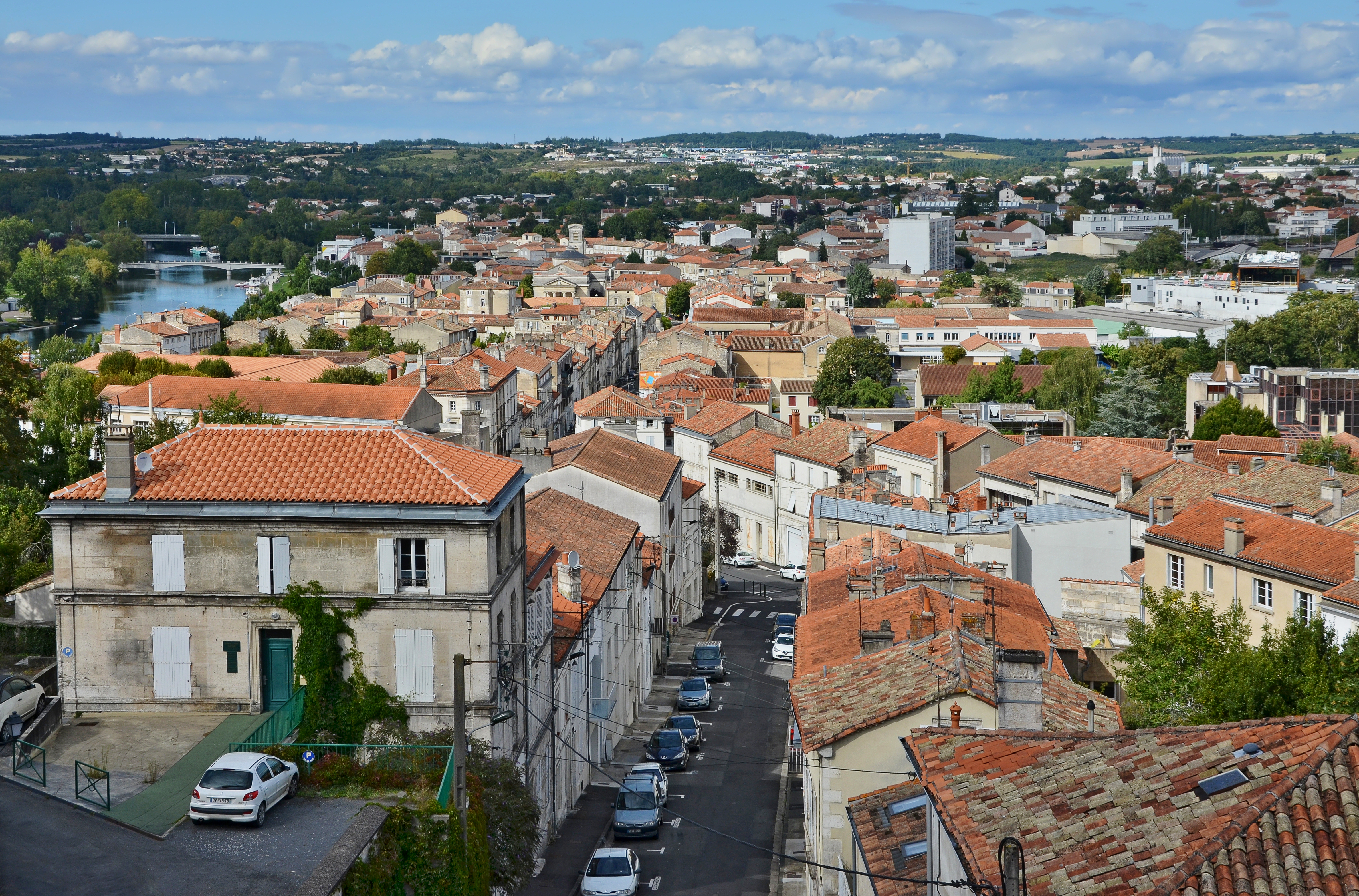Angoulême 16 Vue toits&Charente depuis bd Pasteur 2014