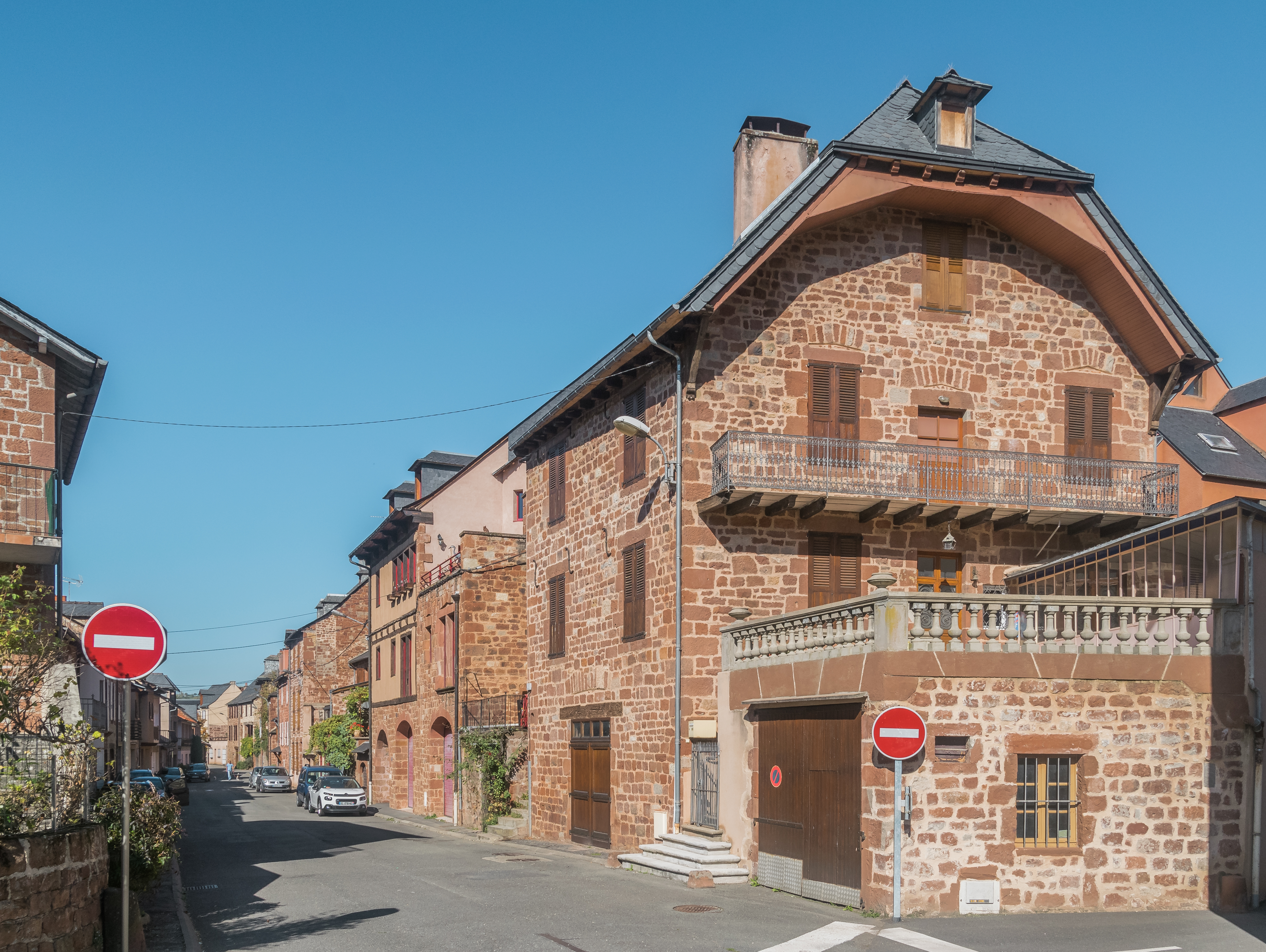 Avenue de la Murette in Marcillac-Vallon 03