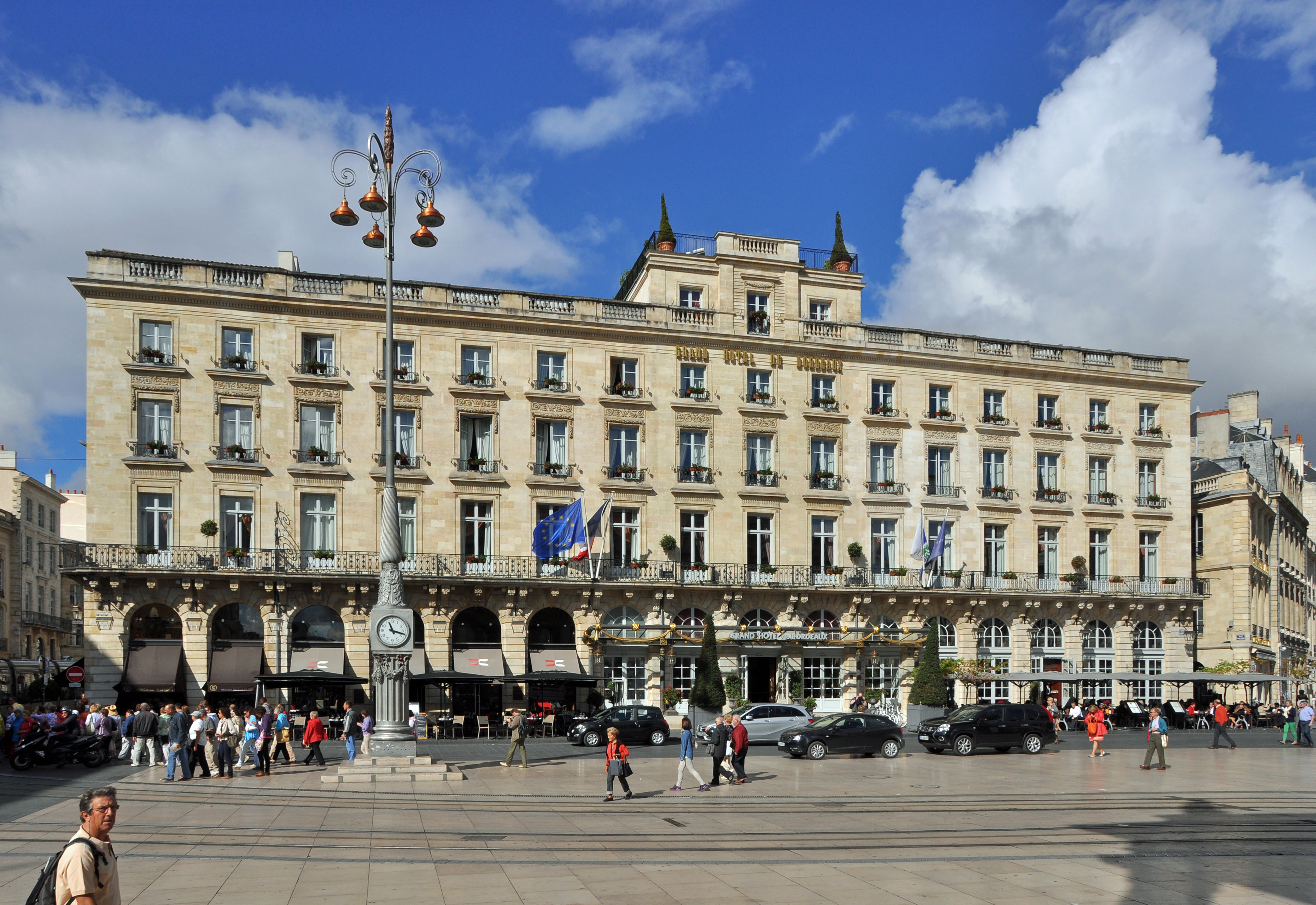 Bordeaux Grand Hotel R01