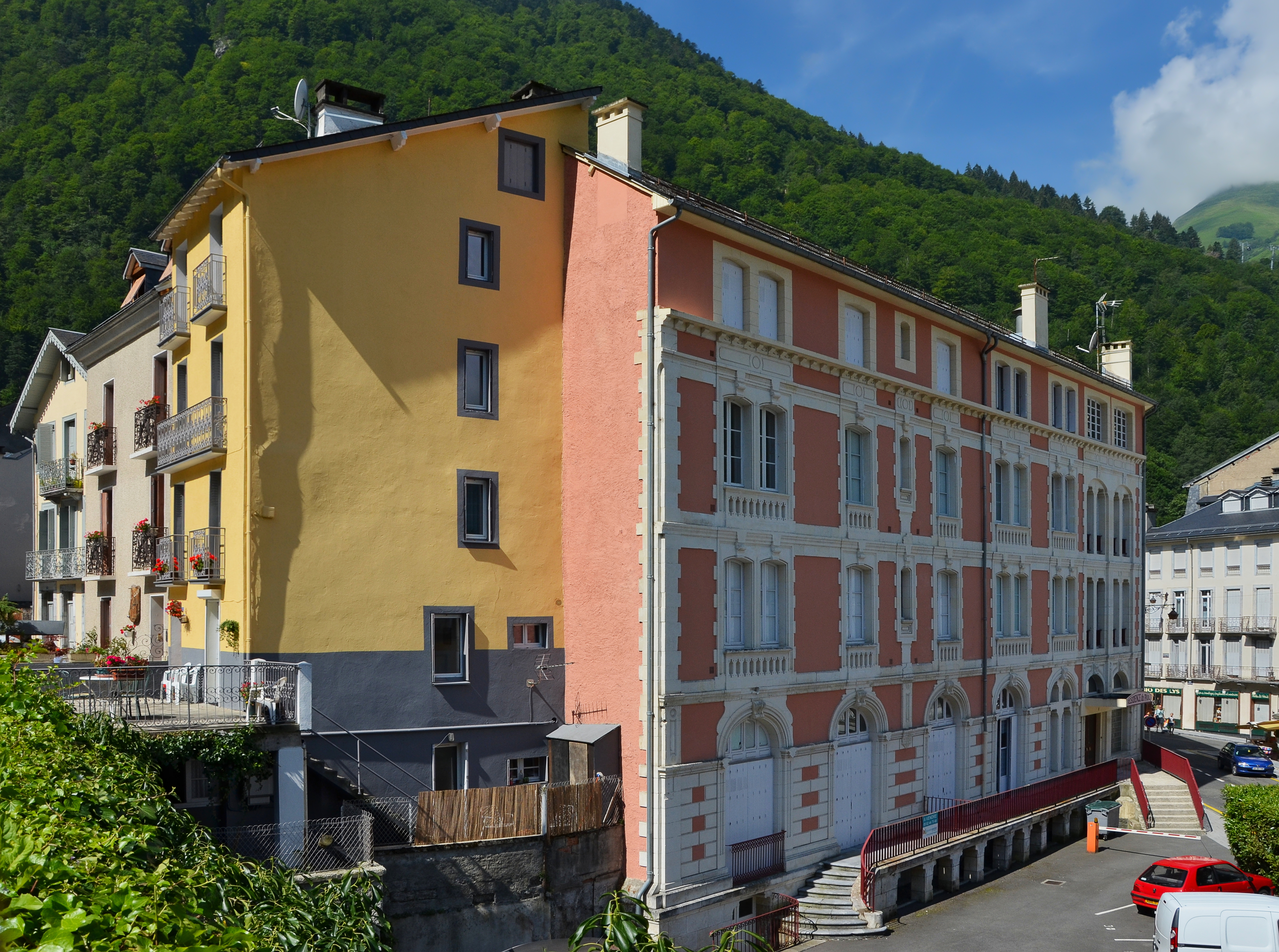 Cauterets 65 Façades peintes 2014