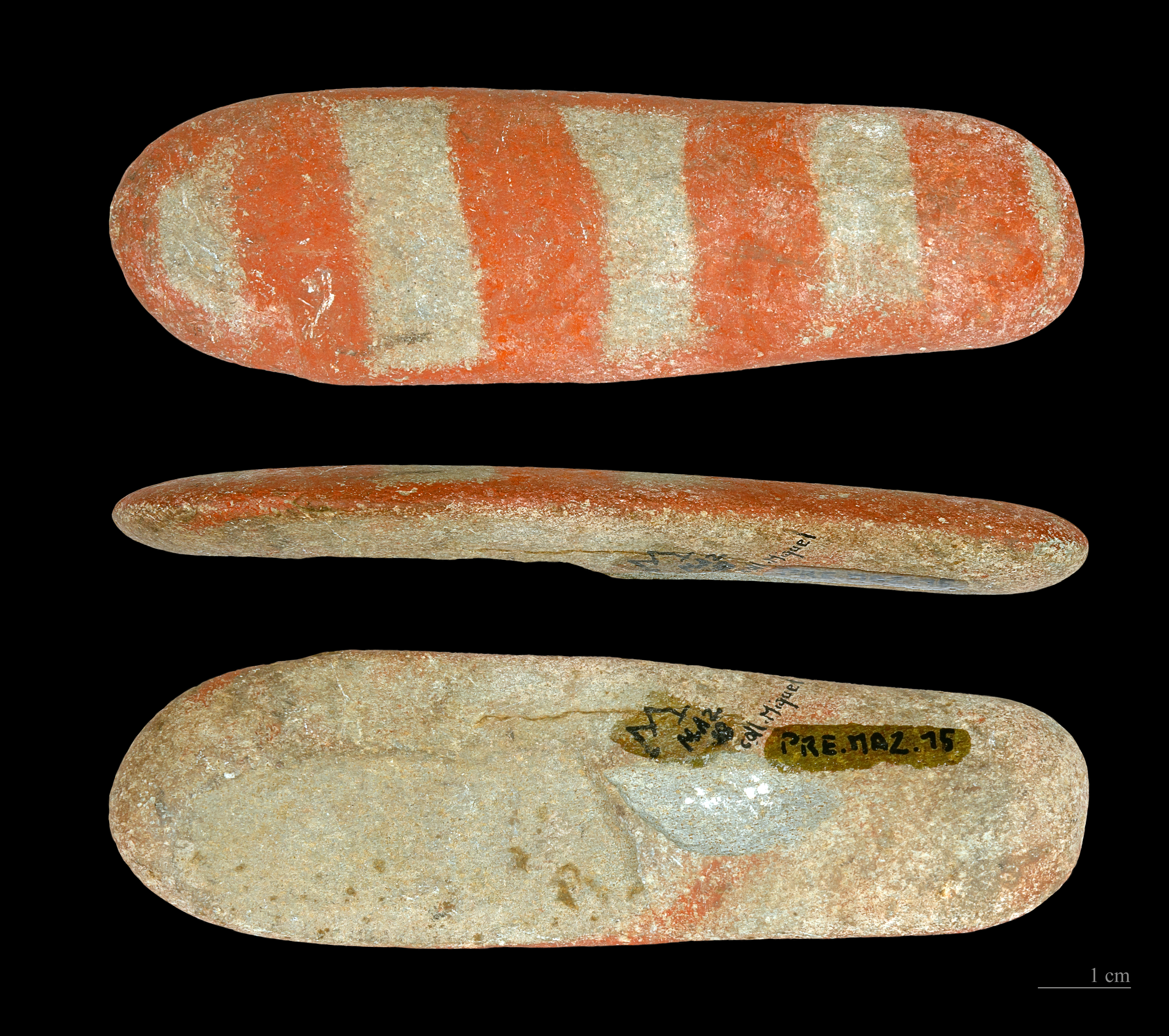 Galet peint MHNT.PRE.MAZ.15