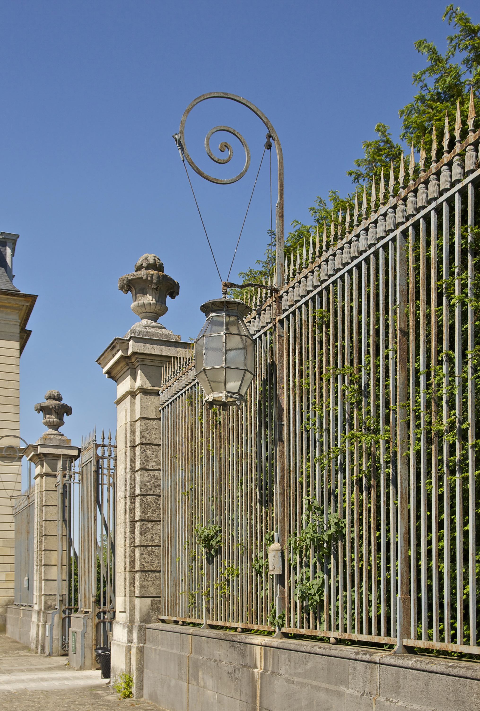 Grille lanterne Champs-sur-Marne