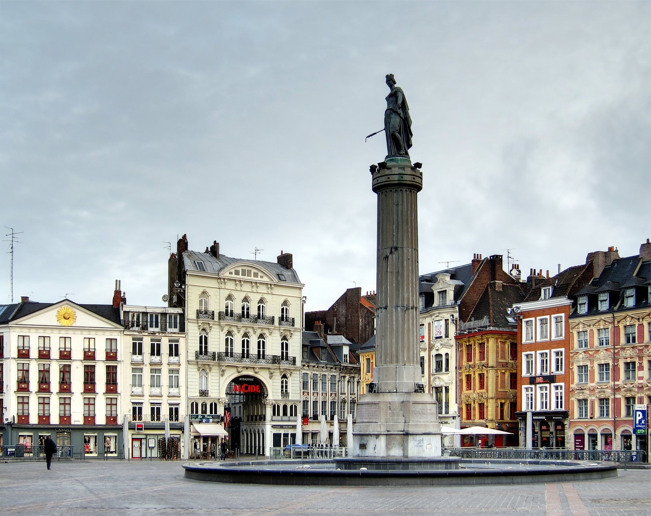 Lille gd place colonne