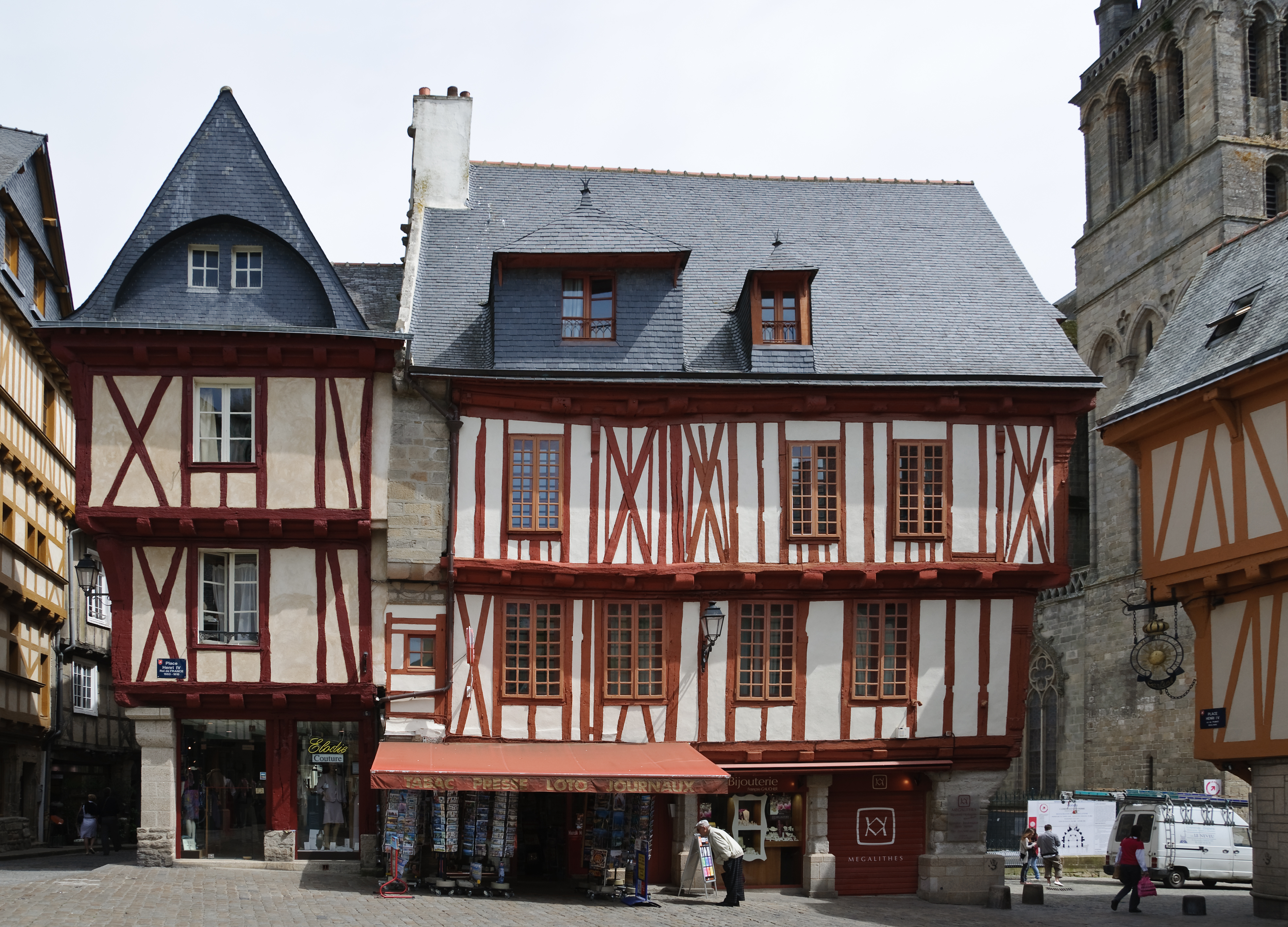 Maisons colombages place Henri IV Vannes