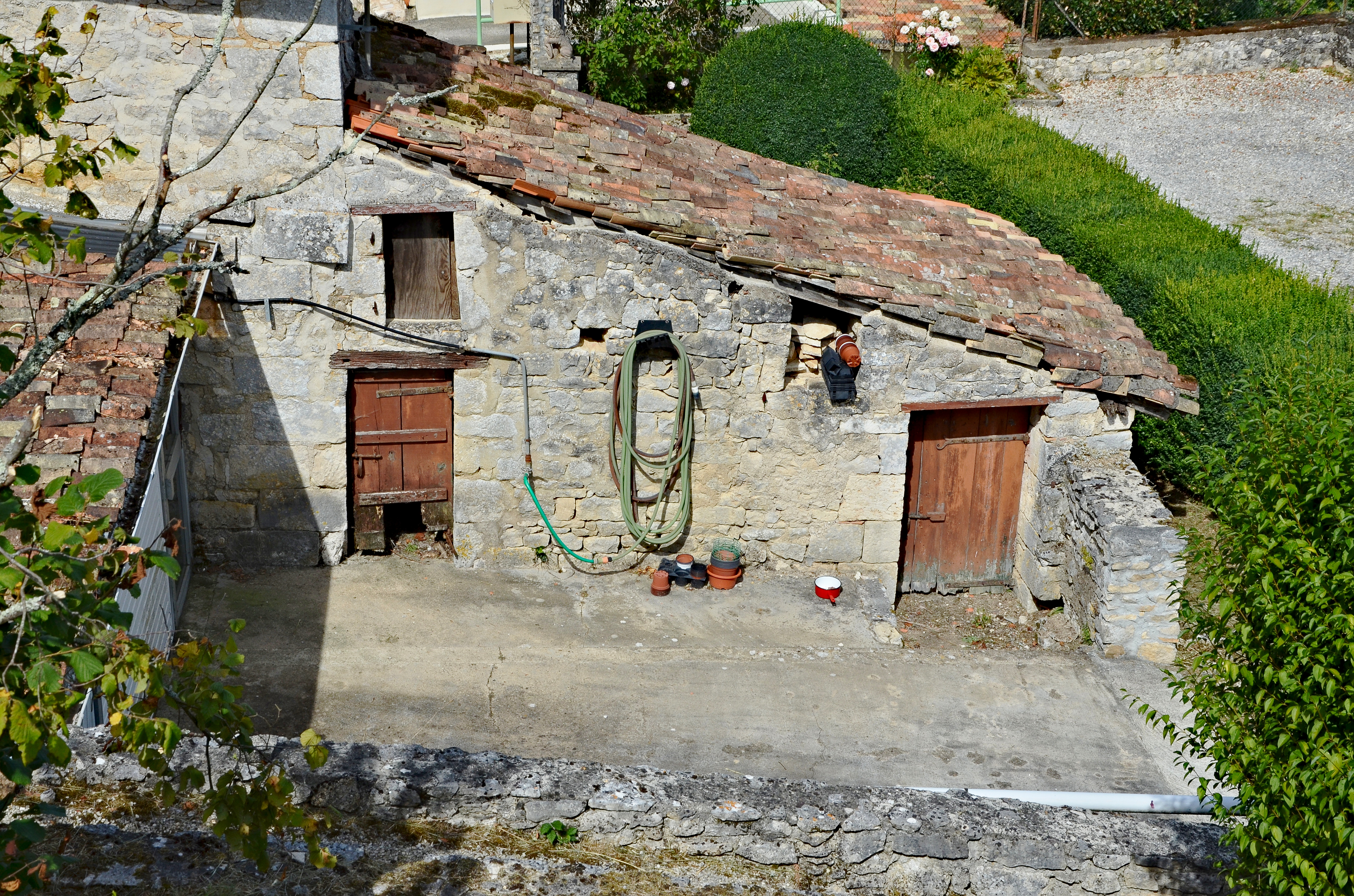 Marthon 16 Habitat rural Arrière-cour 2013