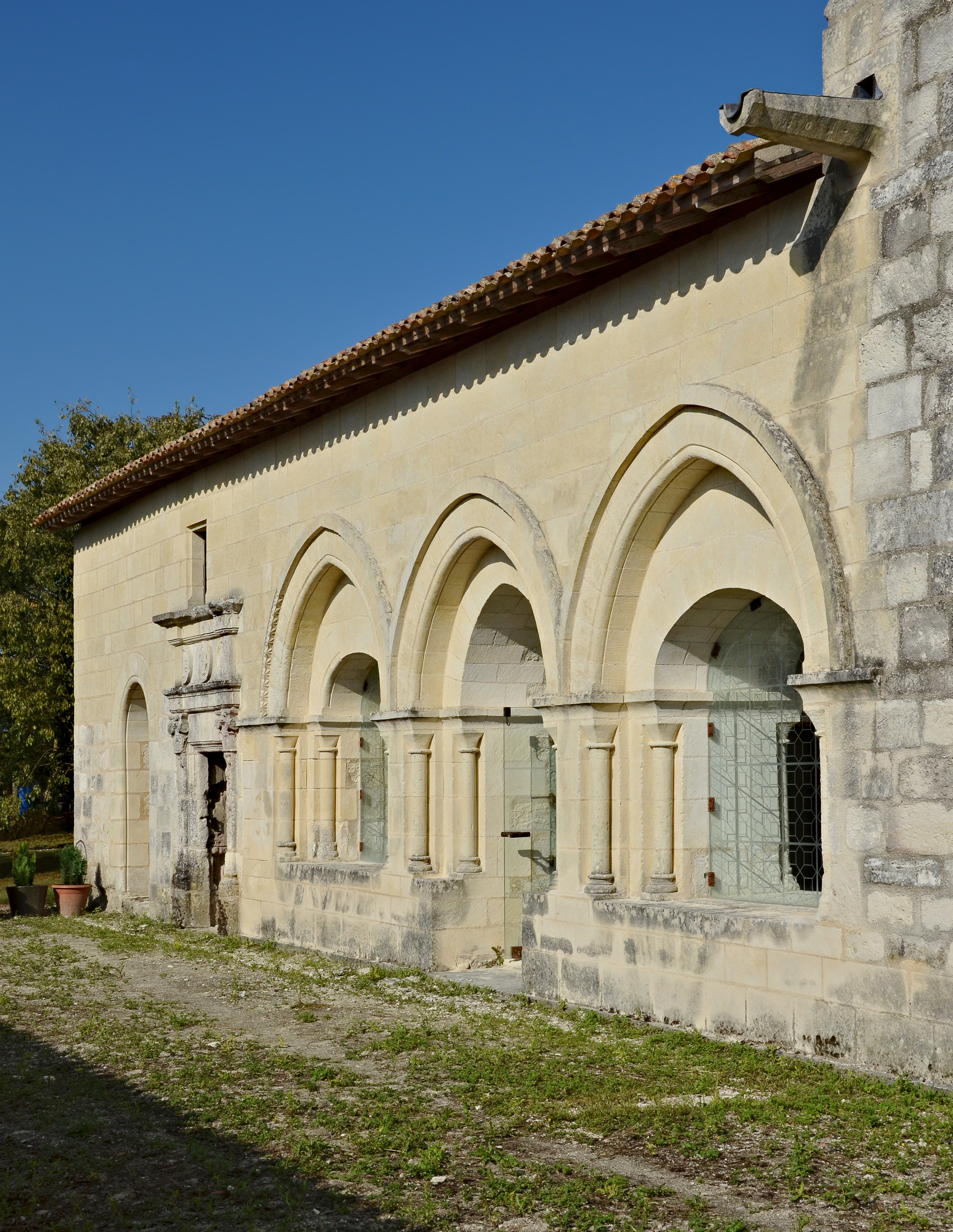 Merpins 16 Abbaye de la Frenade Façade W 2014