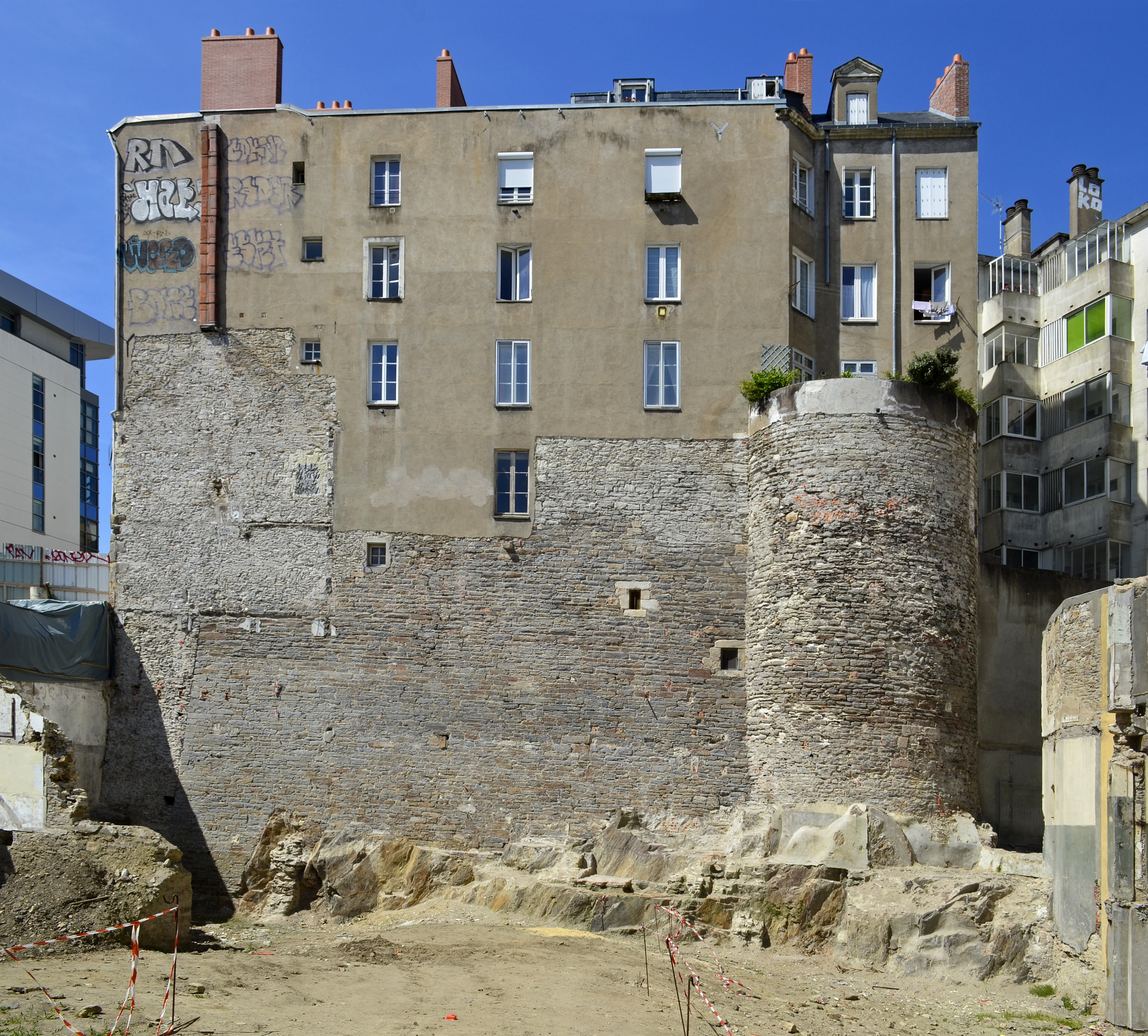 Nantes - Tour Haut-Pas 01