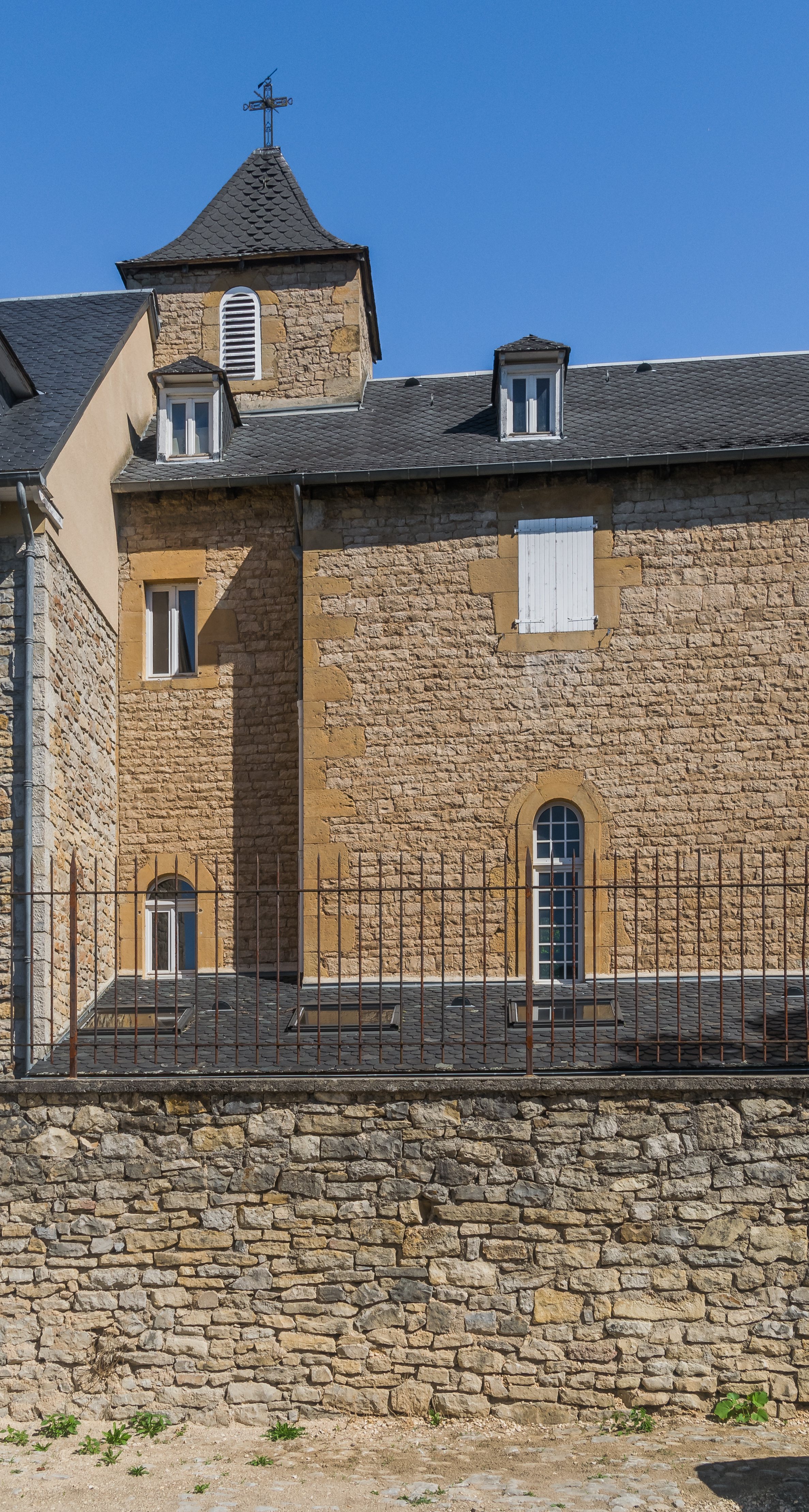 Outbuildings near the Castle Caylaret