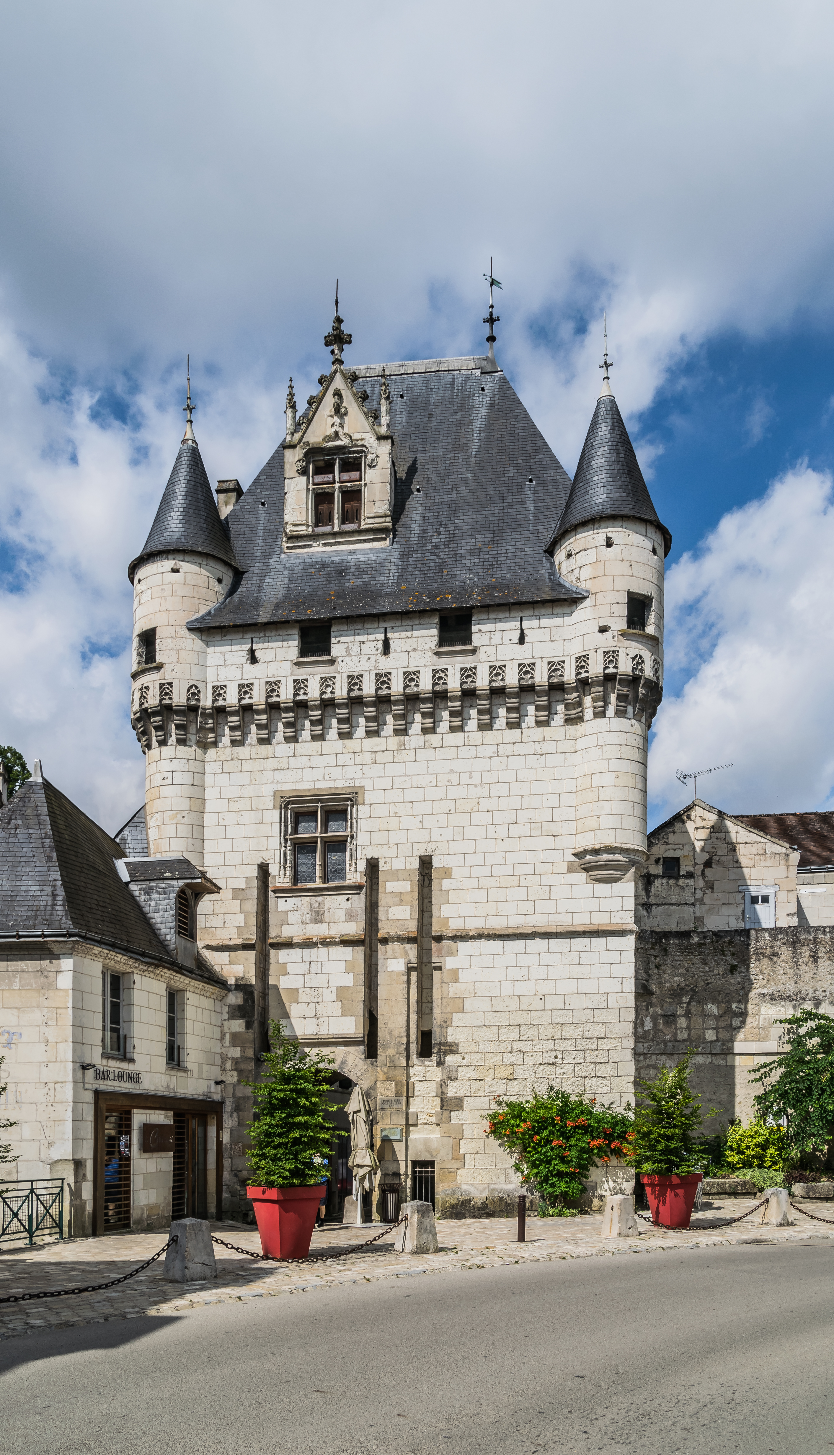 Porte des Cordeliers in Loches 02