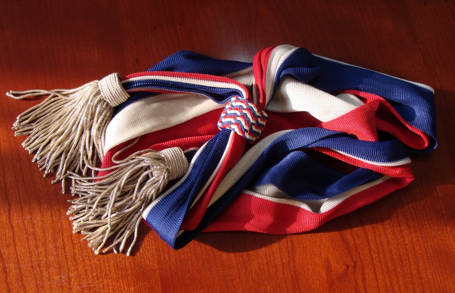 Écharpe tricolore de commissaire de police, symbole de la Nation (ancien modèle)