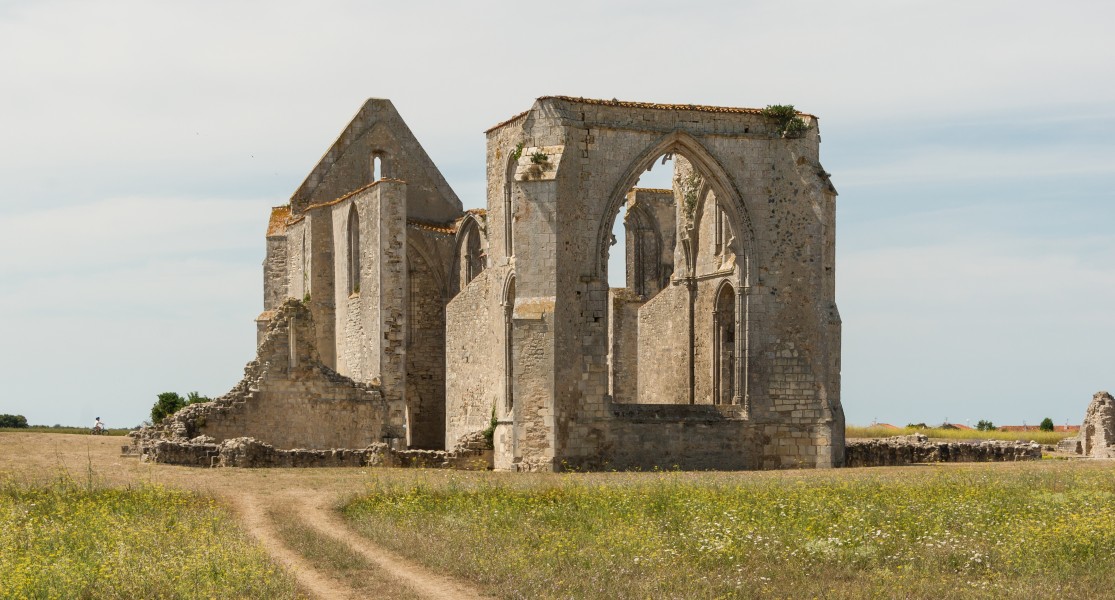 Abbaye Notre-Dame de Ré Île de Ré cycliste Charente-Maritime