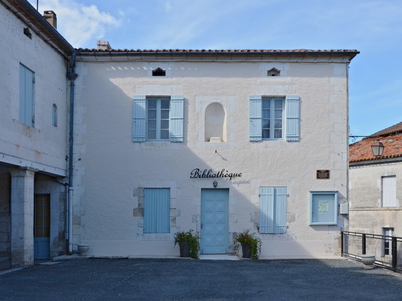 Allemans 24 Bibliothèque municipale 2013