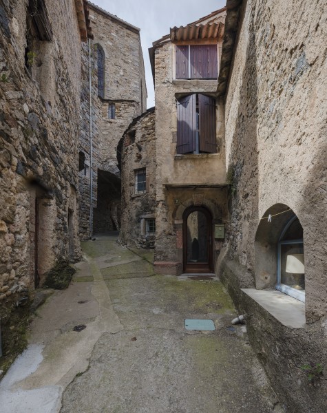 Alley in Roquebrun cf02