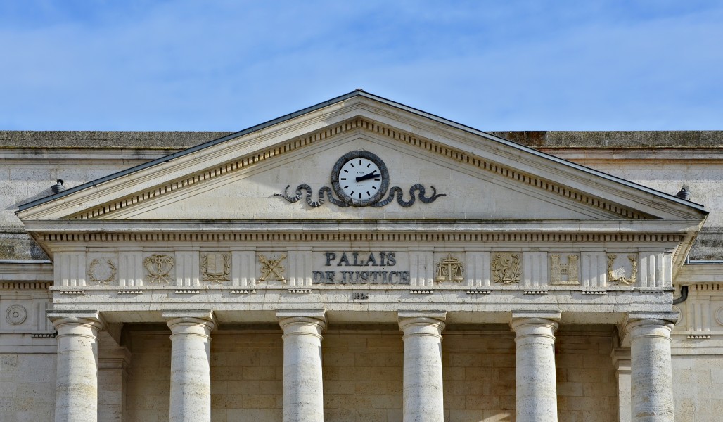 Angoulême Fronton palais Justice 2013
