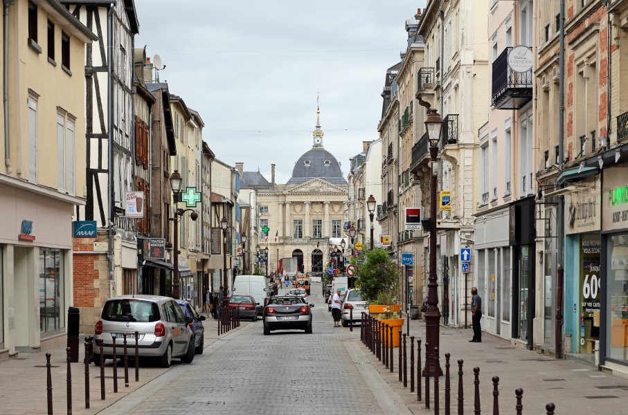 Châlons-en-Champagne Rue de la Marne R02