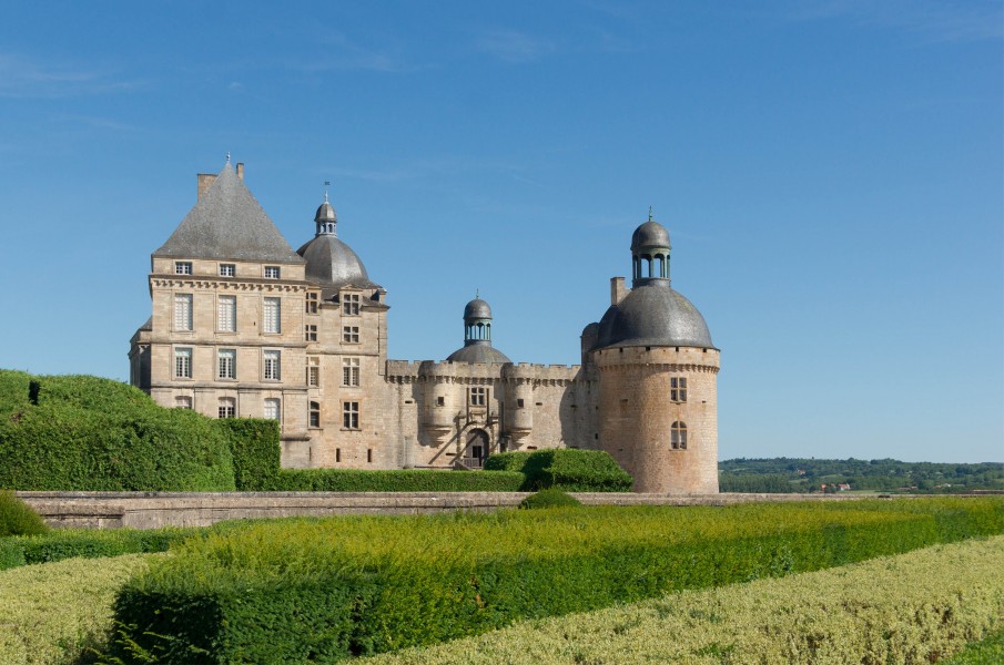 Château de Hautefort 1