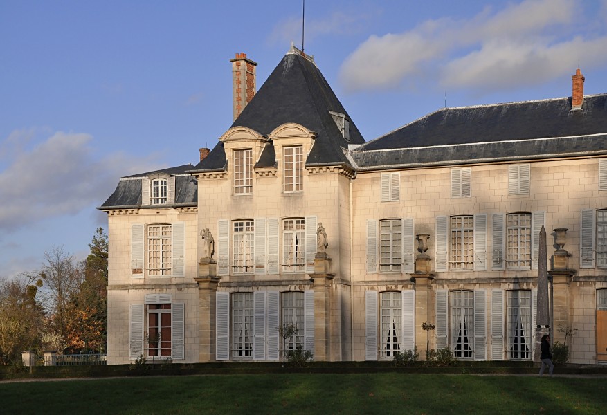 Château de Malmaison - southwest garden side 004