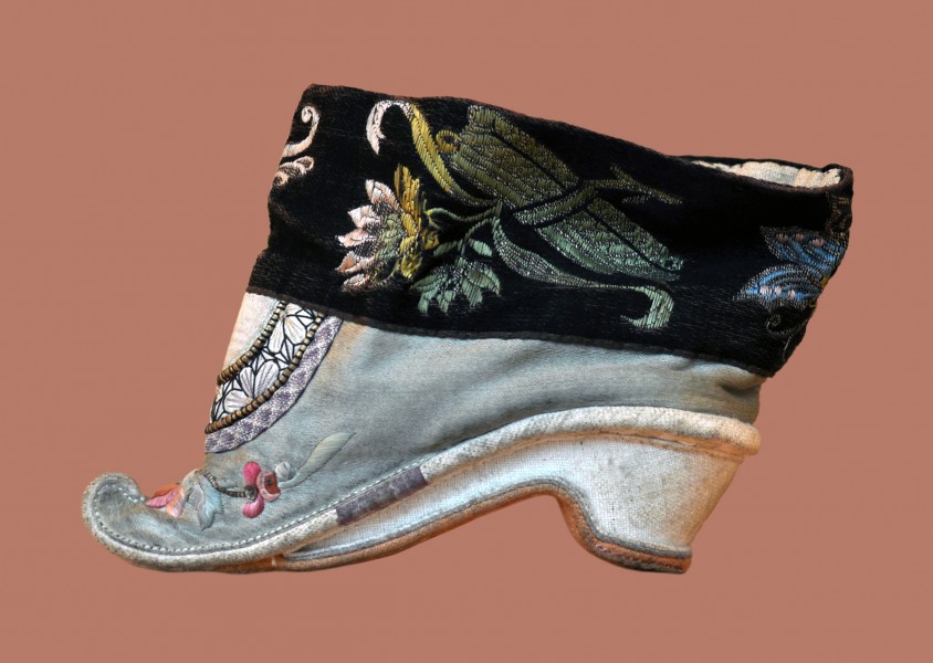 Chaussure chinoise Saverne 02 05 2012 1