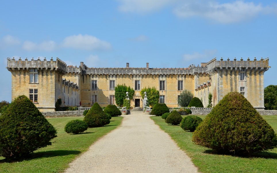 Cherves-Richemont 16 Château Chesnel Façade 2014
