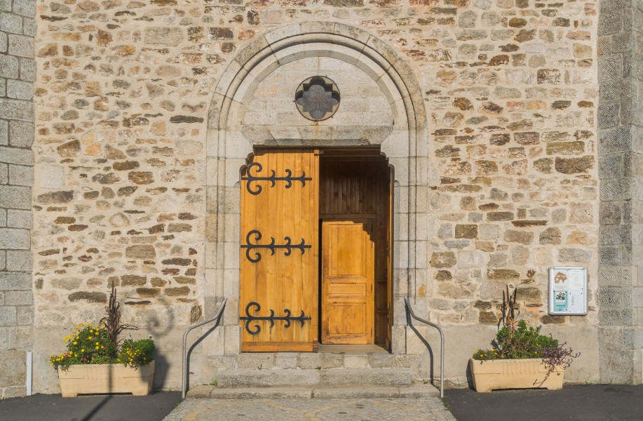 Church of Our Lady of the Purification of Cassaniouze 04