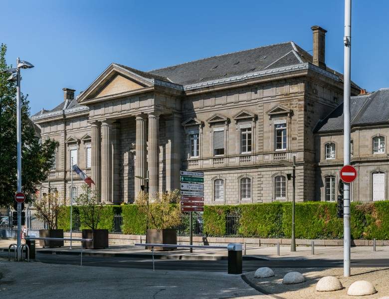 Courthouse in Aurillac 01