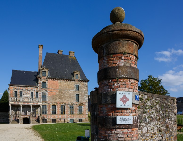Ducey LaManche France Château-des-Montgommery-03