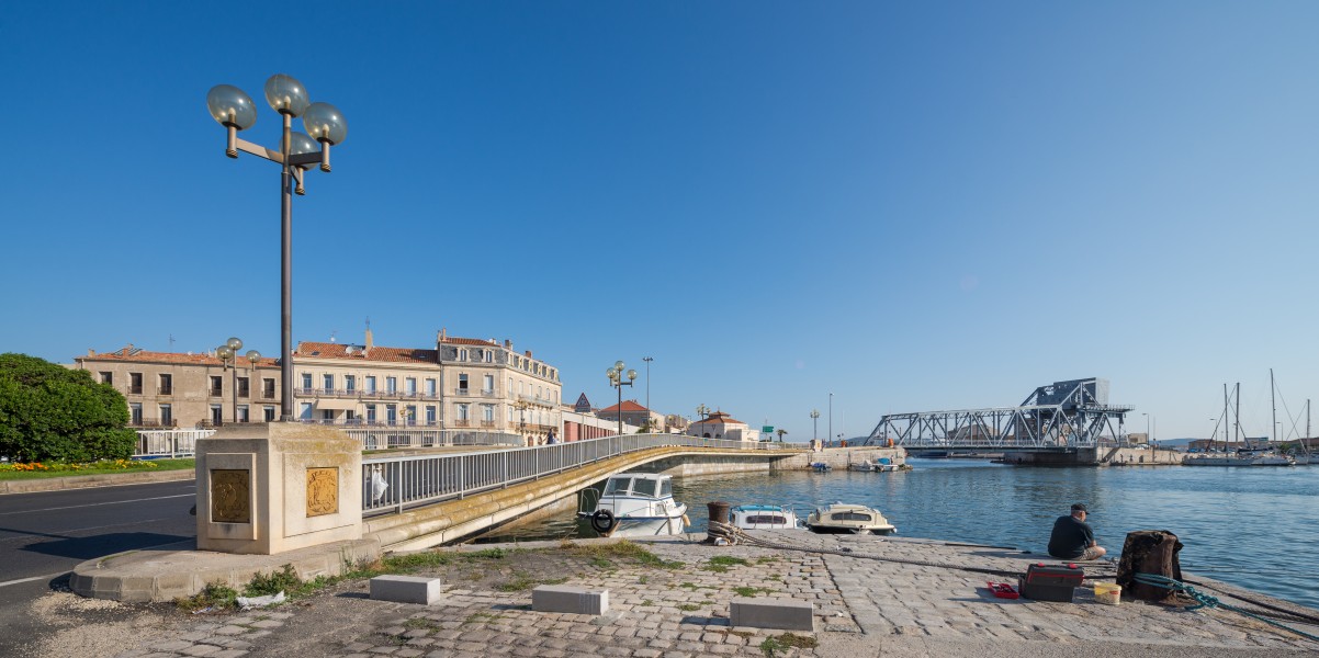 Entrance of the Pont des Sètois, Sète 03