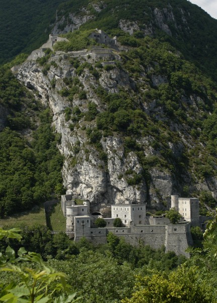 Fort l Ecluse