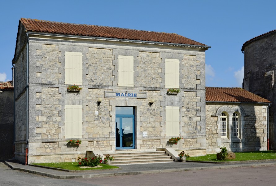 Fouquebrune 16 Mairie 2013