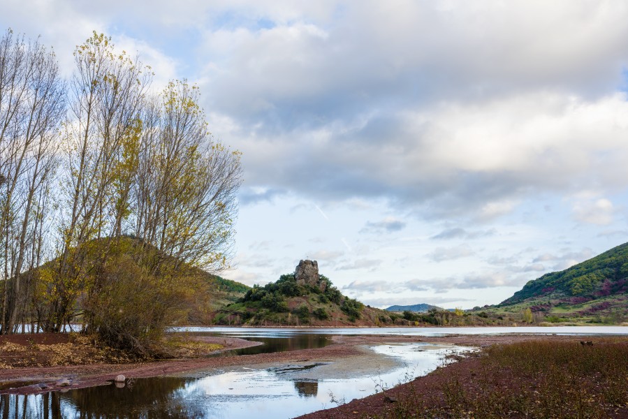 La Roque, Salagou Lake 02