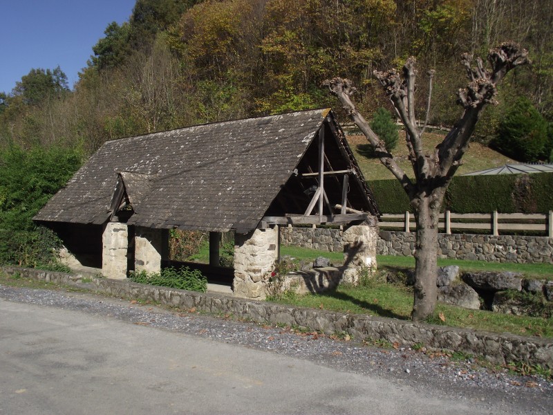 Lavoir des Angles (Hautes-Pyrénées, France)