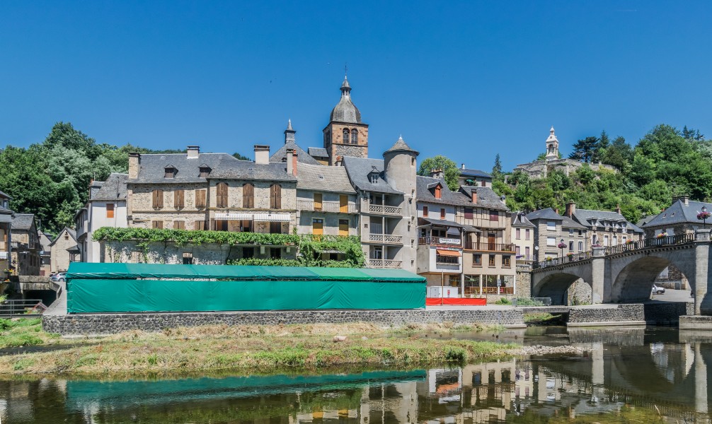 Lot River in Saint-Geniez-d'Olt 05