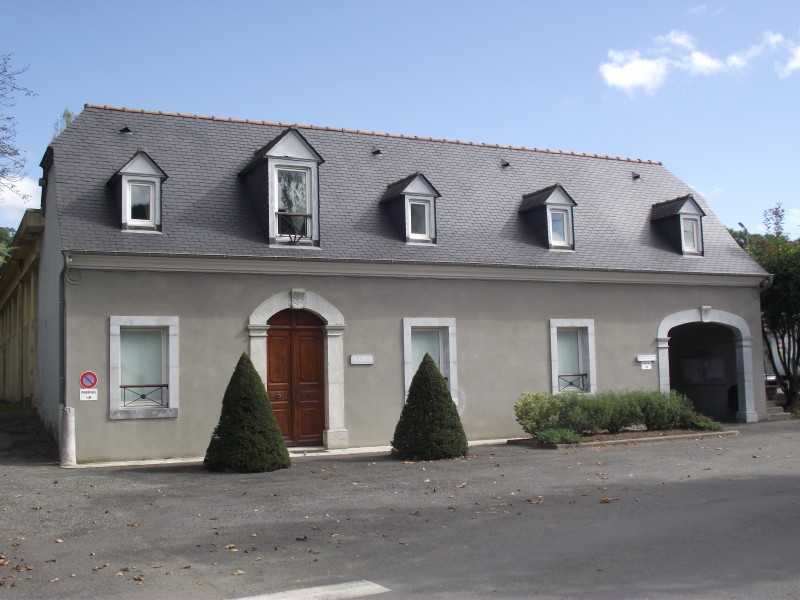 Mairie (Orincles, Hautes-Pyrénées, France)