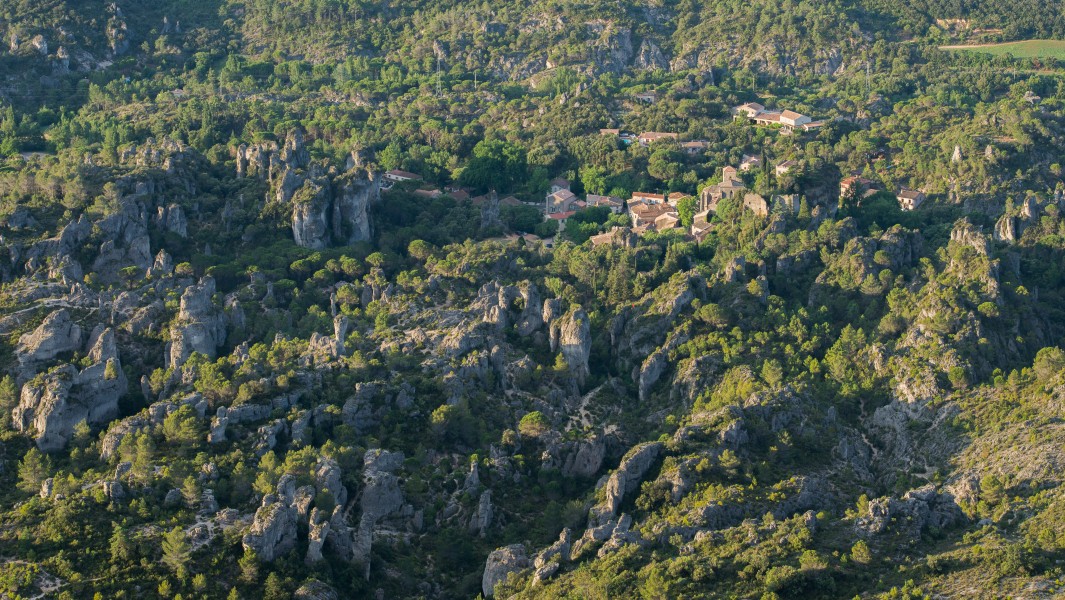Mourèze from Liausson, Hérault02