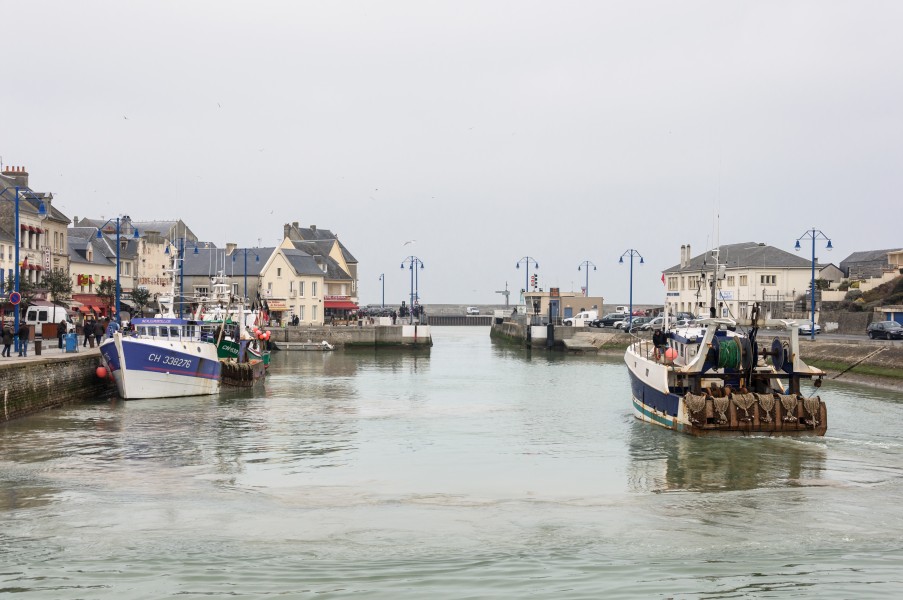 Port-en-Bessin-Huppain chenal